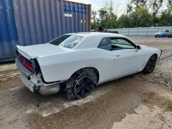 2015 DODGE CHALLENGER SXT