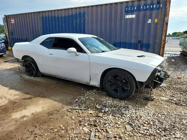 2015 DODGE CHALLENGER SXT