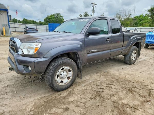 2015 TOYOTA TACOMA Delux Grade