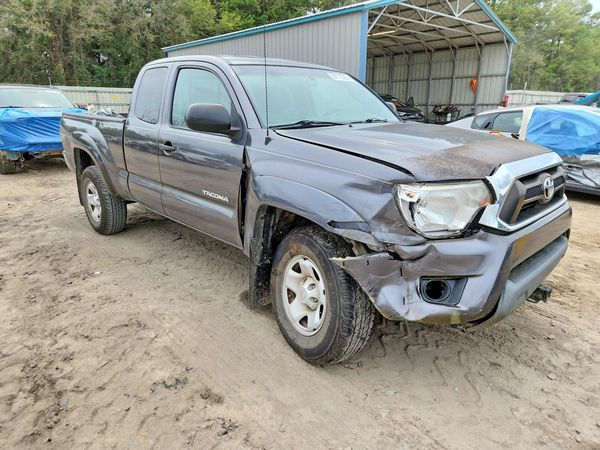 2015 TOYOTA TACOMA Delux Grade