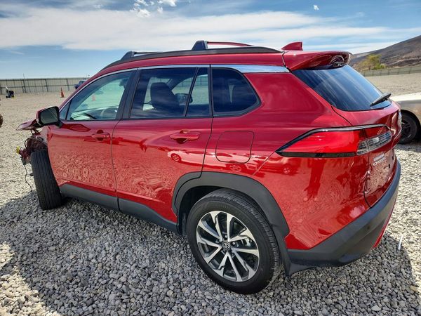 2023 TOYOTA COROLLA CROSS XLE