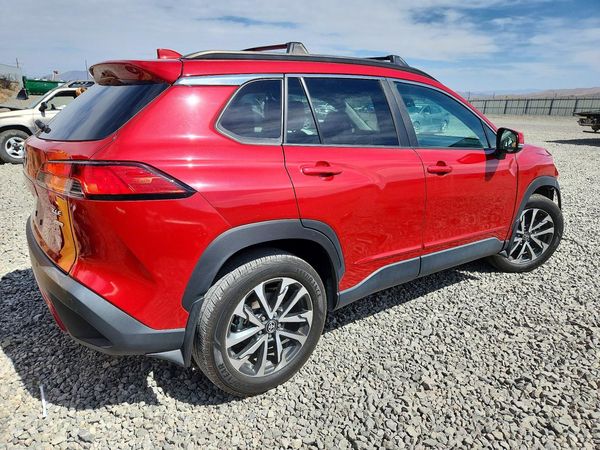 2023 TOYOTA COROLLA CROSS XLE