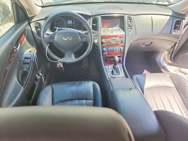 2015 INFINITI QX50