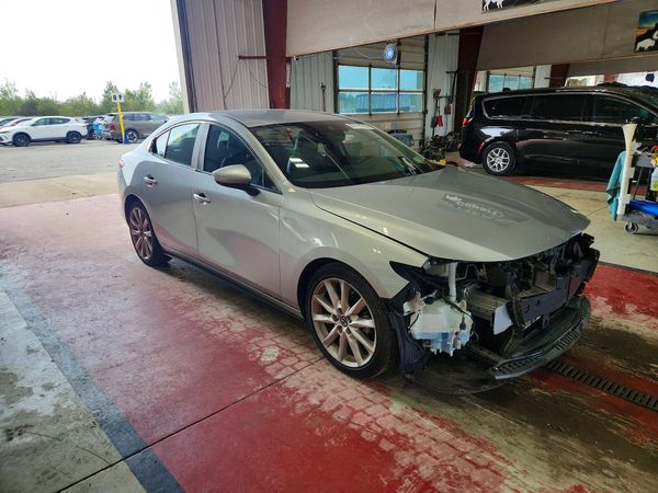 2020 MAZDA 3
