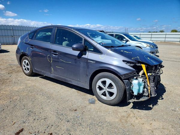 2014 TOYOTA PRIUS