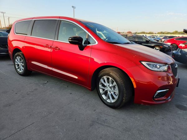 2026 CHRYSLER PACIFICA