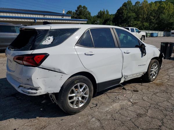 2022 CHEVROLET EQUINOX LS
