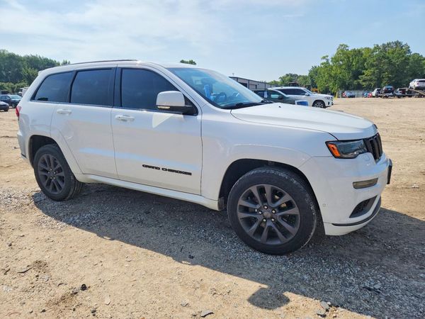 2018 JEEP GRAND CHEROKEE Overland — Passenger 3/4