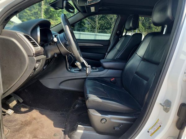 2018 JEEP GRAND CHEROKEE Overland — DENT