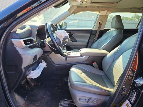 2022 TOYOTA HIGHLANDER