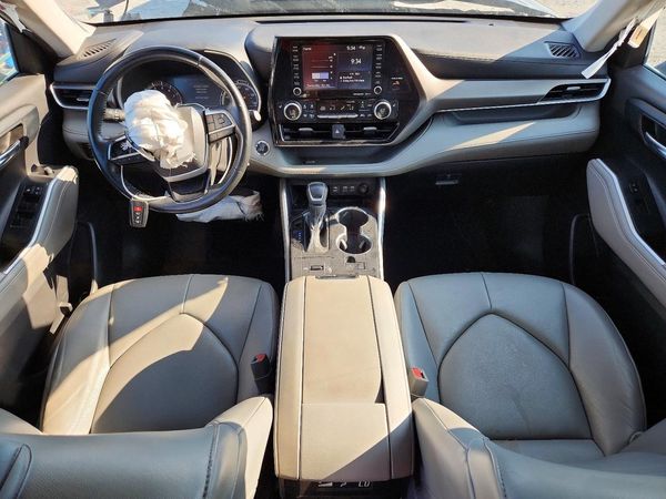 2022 TOYOTA HIGHLANDER