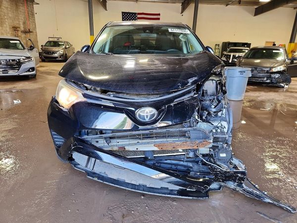 2018 TOYOTA RAV4 LE