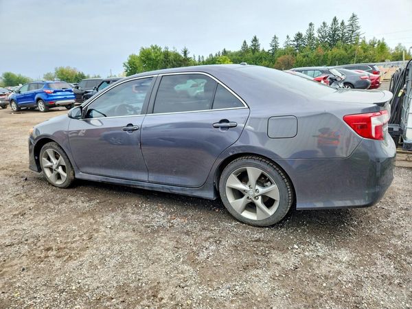 2013 TOYOTA CAMRY