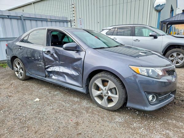 2013 TOYOTA CAMRY
