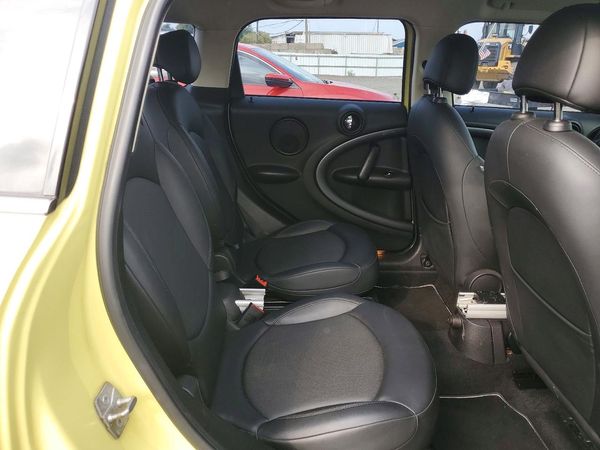 2012 MINI COOPER