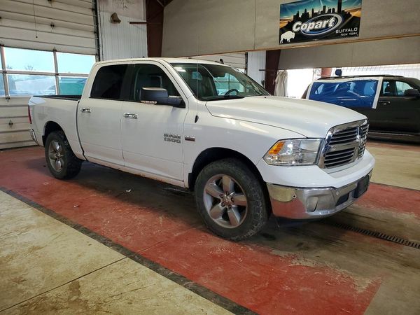 2017 RAM 1500 SLT — Passenger 3/4
