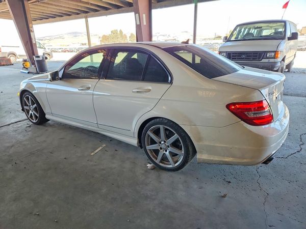 2014 MERCEDES-BENZ C