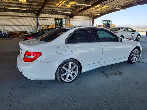 2014 MERCEDES-BENZ C