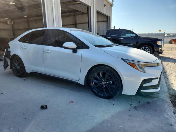 2025 TOYOTA COROLLA