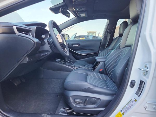 2025 TOYOTA COROLLA