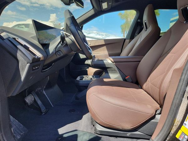 2024 BMW IX