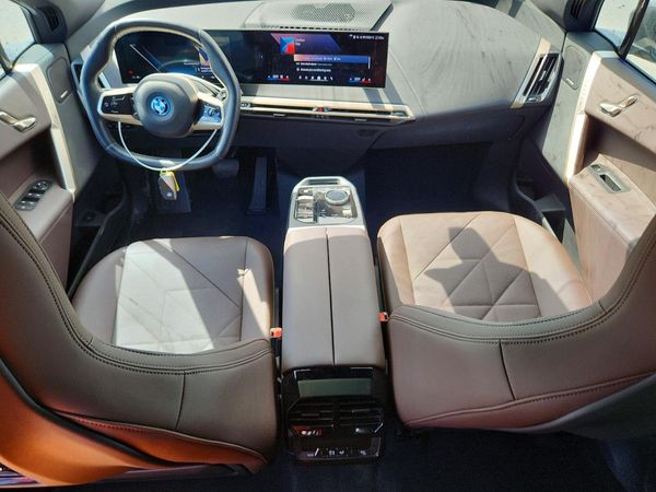 2024 BMW IX