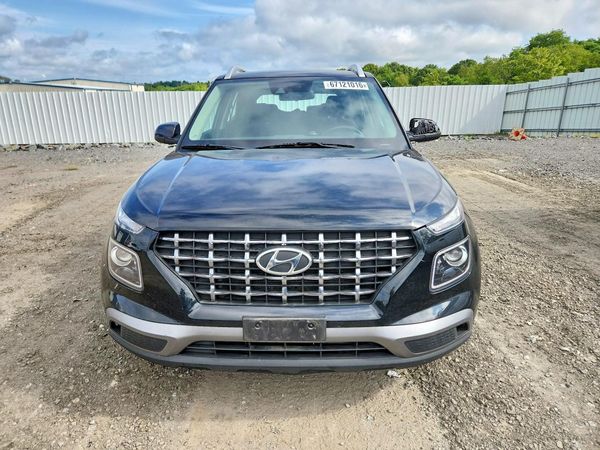 2021 HYUNDAI VENUE SEL & Denim