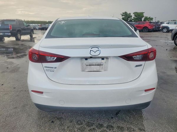 2018 MAZDA 3