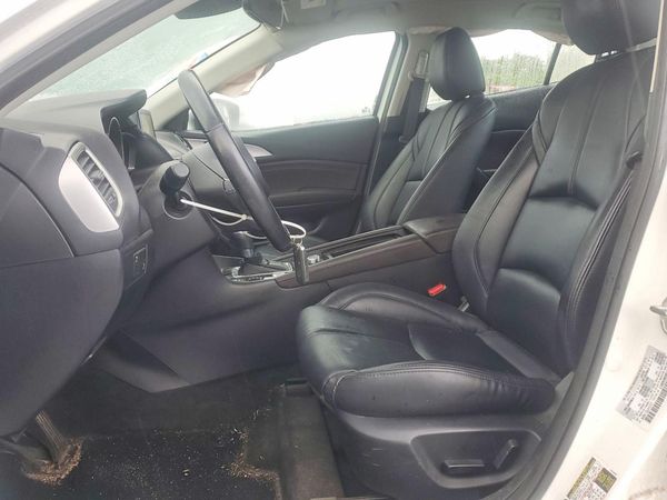 2018 MAZDA 3