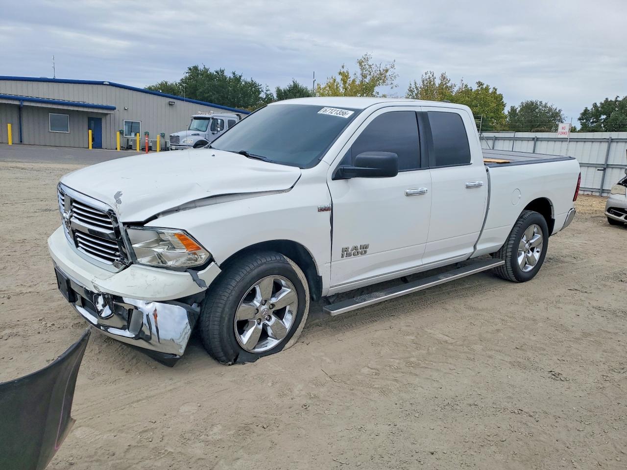 2016 RAM 1500 SLT — Front 3/4