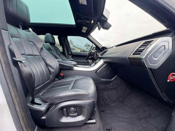 2017 LAND ROVER RANGE ROVER SPORT SE