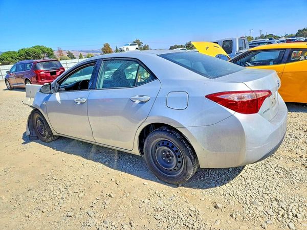 2018 TOYOTA COROLLA