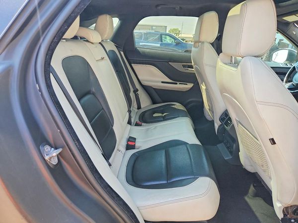 2019 JAGUAR F-PACE S