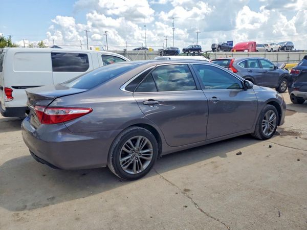 2016 TOYOTA CAMRY