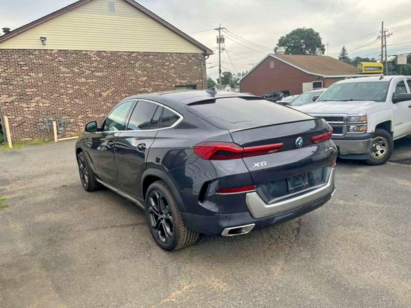 2023 BMW X6 xDrive40i