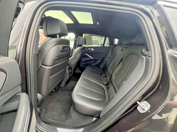 2023 BMW X6 xDrive40i