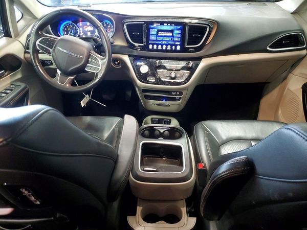2017 CHRYSLER PACIFICA Touring L Plus