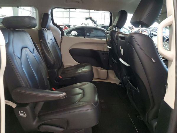2017 CHRYSLER PACIFICA Touring L Plus