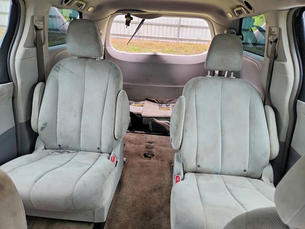 2014 TOYOTA SIENNA