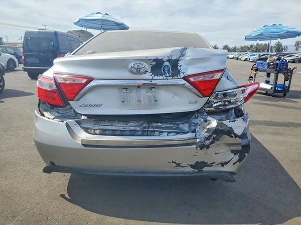 2016 TOYOTA CAMRY