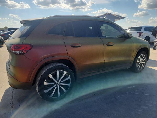 2021 MERCEDES-BENZ GLA GLA250