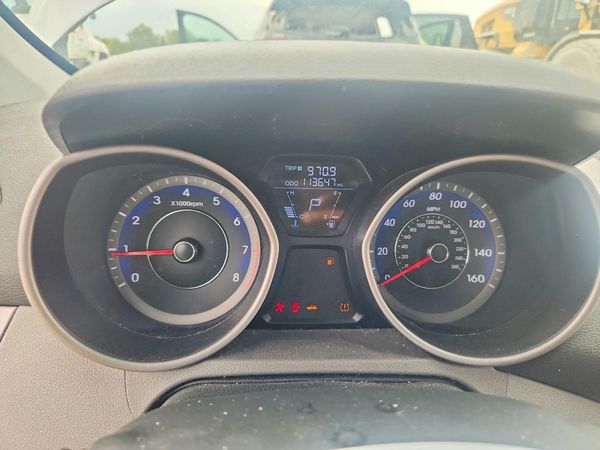 2013 HYUNDAI ELANTRA