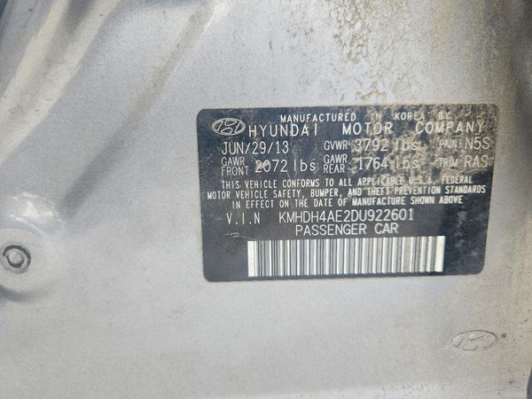 2013 HYUNDAI ELANTRA