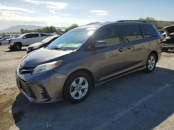 2020 TOYOTA SIENNA