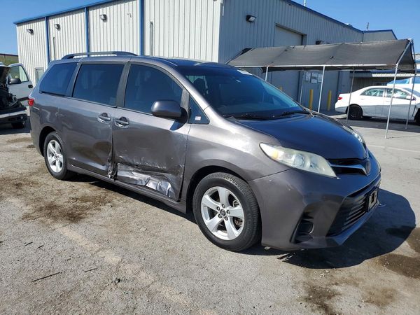 2020 TOYOTA SIENNA
