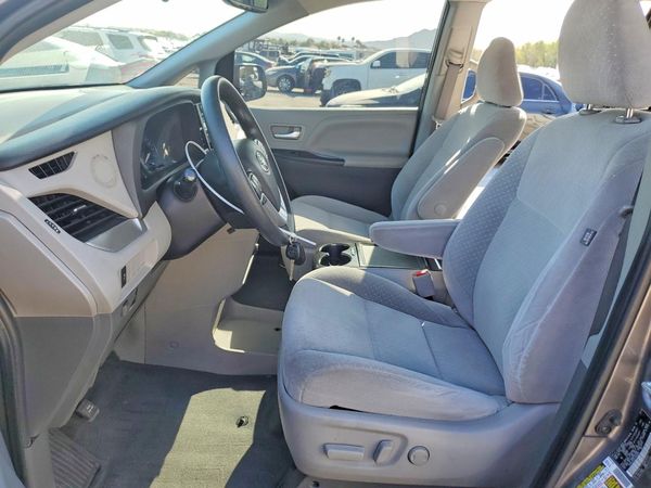 2020 TOYOTA SIENNA