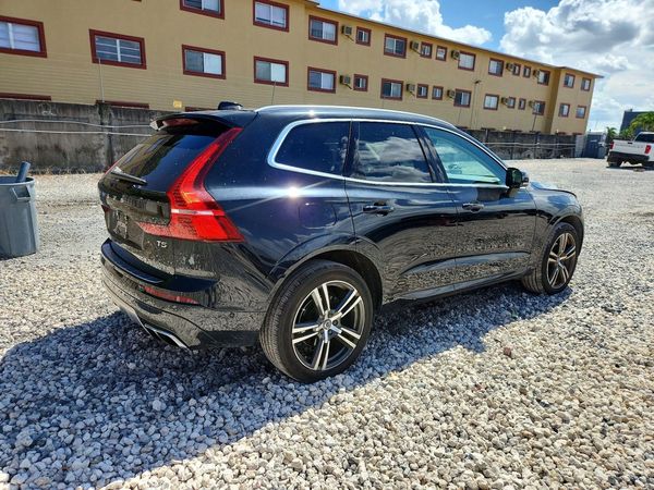 2019 VOLVO XC60