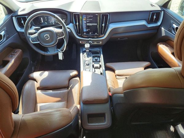 2019 VOLVO XC60