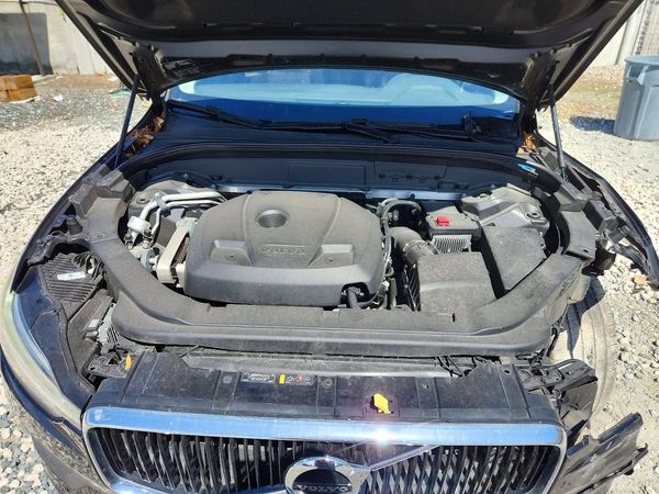 2019 VOLVO XC60