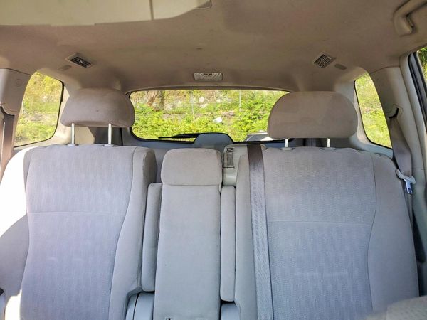 2012 TOYOTA HIGHLANDER Base/Hybrid — SUVN